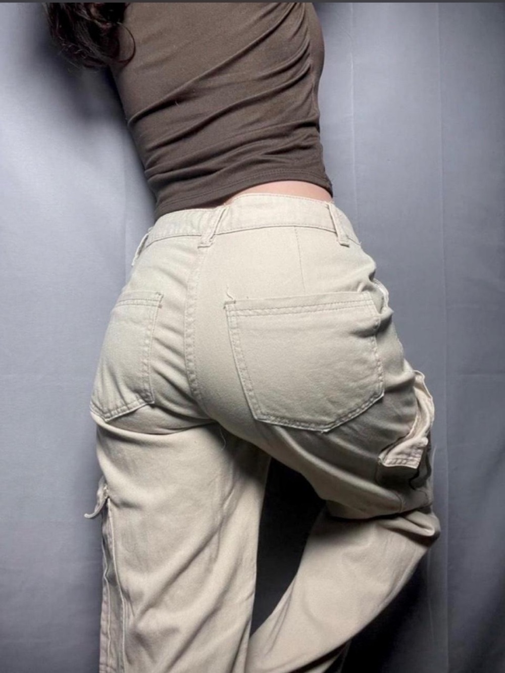 Relaxed Boyfriend Cargo Jeans in Light Beige - Women